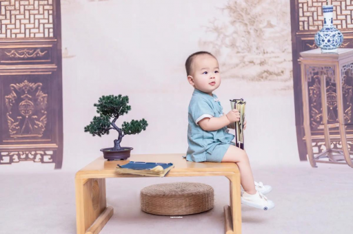 商水宝宝眼睛肿是什么原因